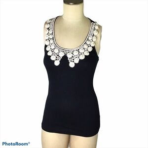 dELiAs Embroidered Tank Top, M , EUC